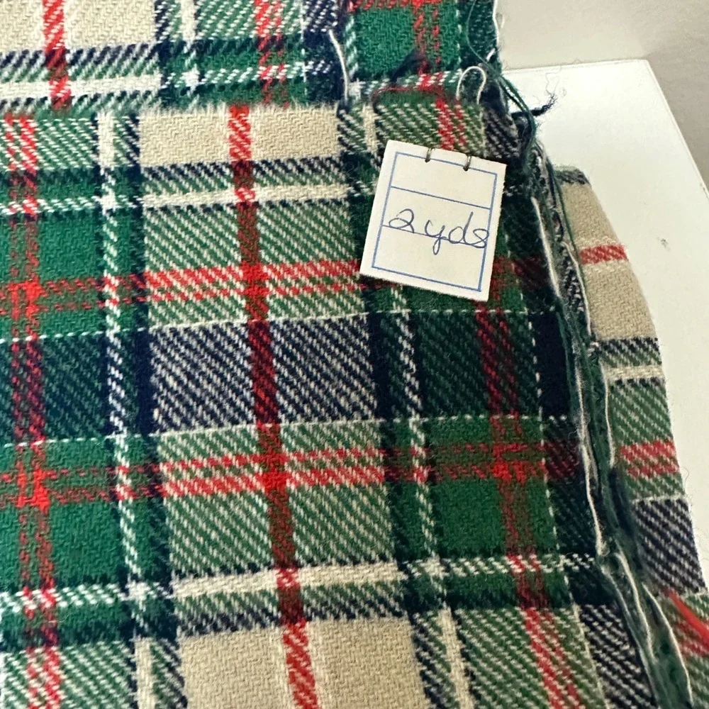 Vtg Tartan Green Red Navy Plaid Wool Fabric 2 Yards 60 Inch Wide Heavy Weight